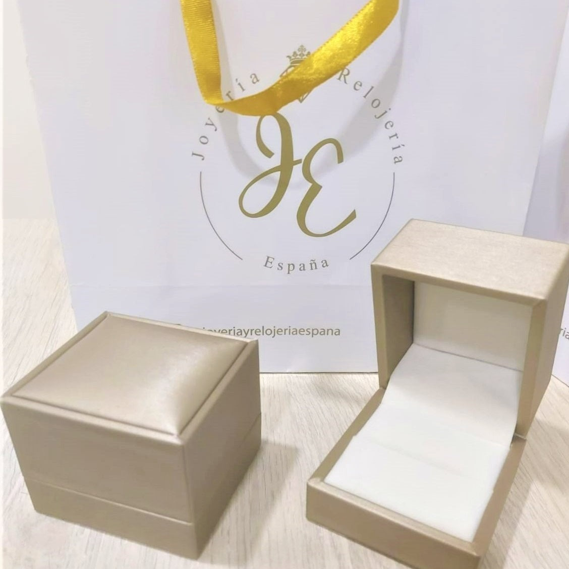 SRT_224 Modelo "Sol y Luna"