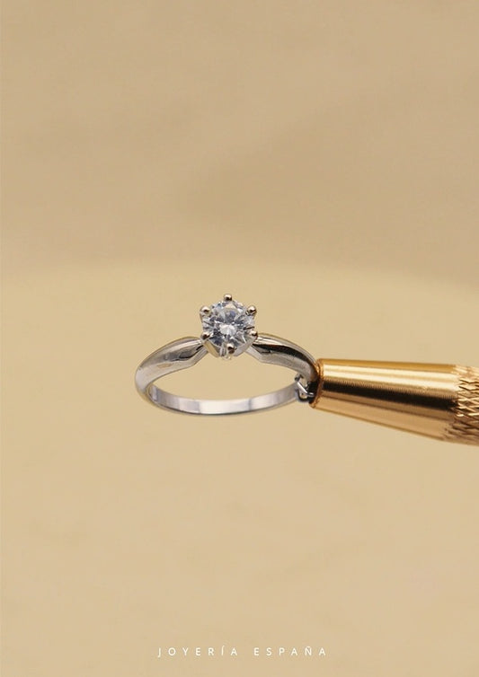 Modelo "Madeleine" 0.50 ct. GIA