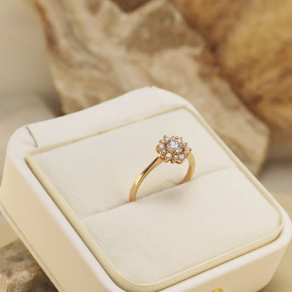 Modelo "Jasmín" 0.50 ct. GIA