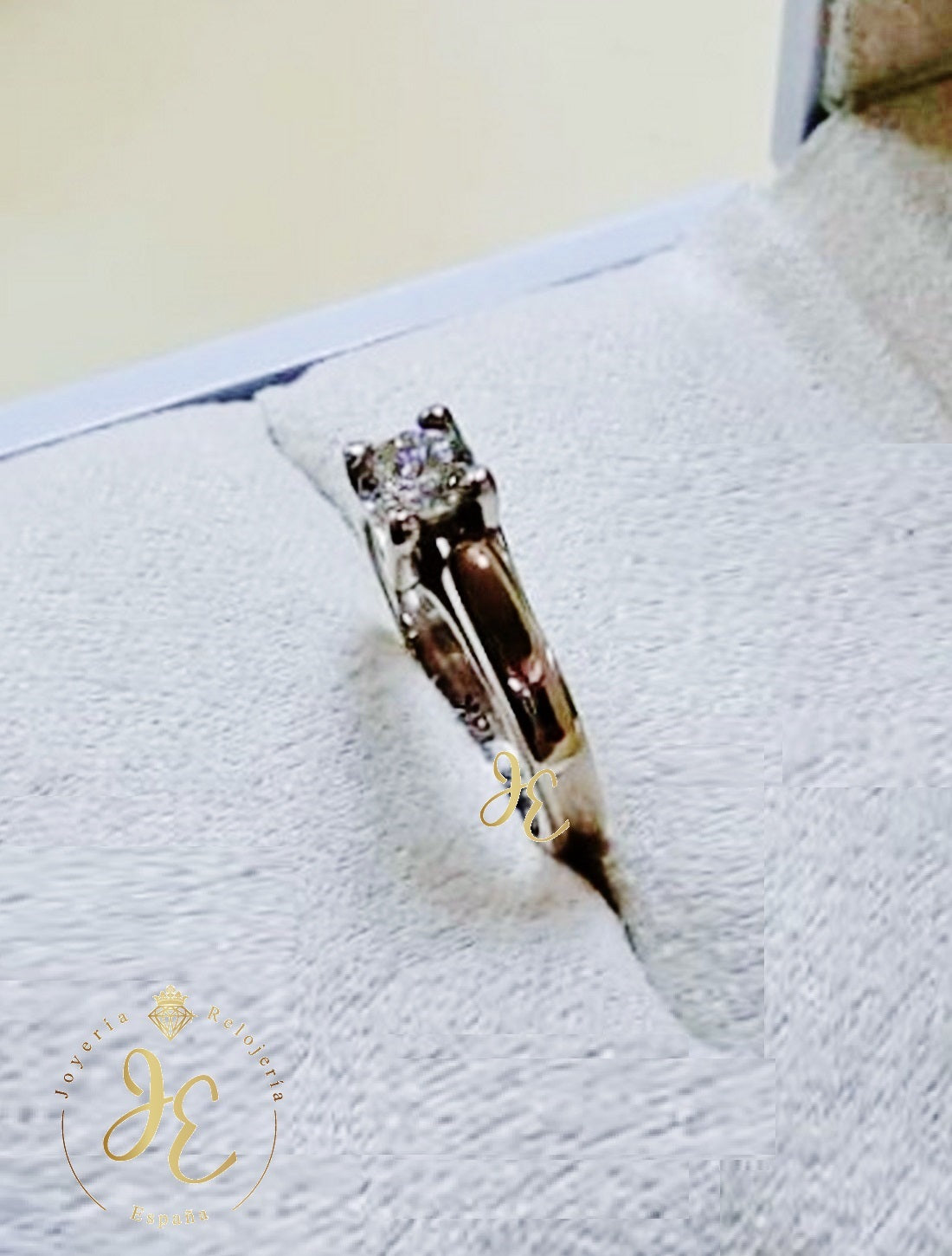 Modelo "Grace" 0.50 ct. GIA