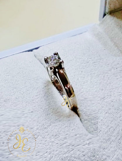 Modelo "Grace" 0.50 ct. GIA